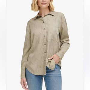 Calvin Klein Jeans Women’s S Taupe Monogram Logo Print Button-Down Shirt NWT